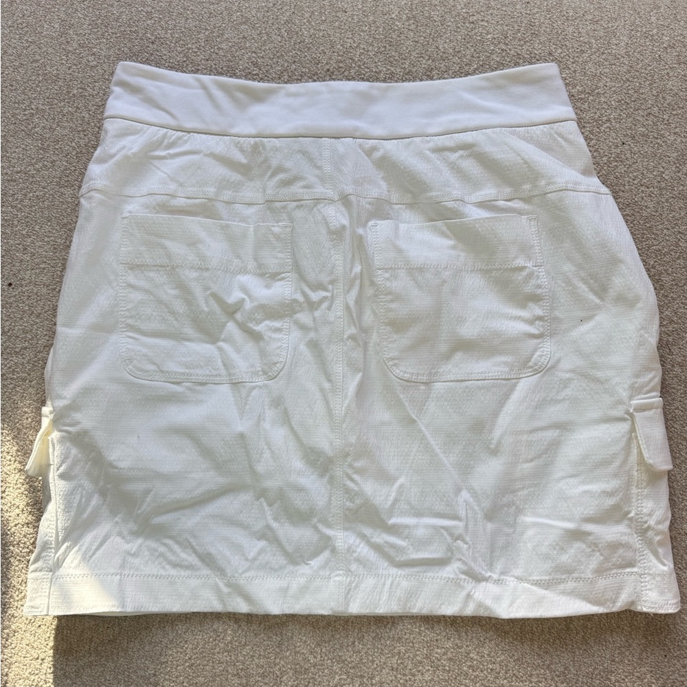 Athleta White Trekkie Skort 2.0 size 4